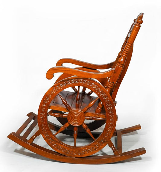 ROCKING CHAIR/ RELAXING CHAIR